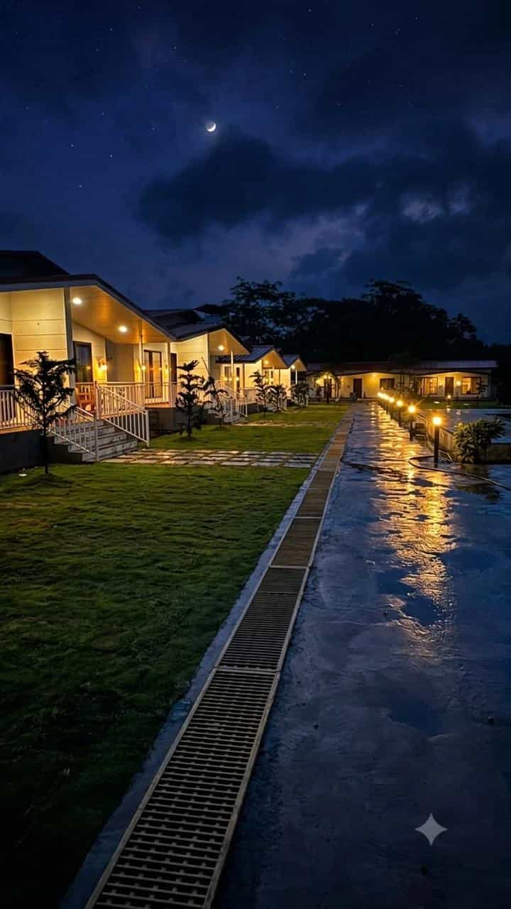 Exterior 1