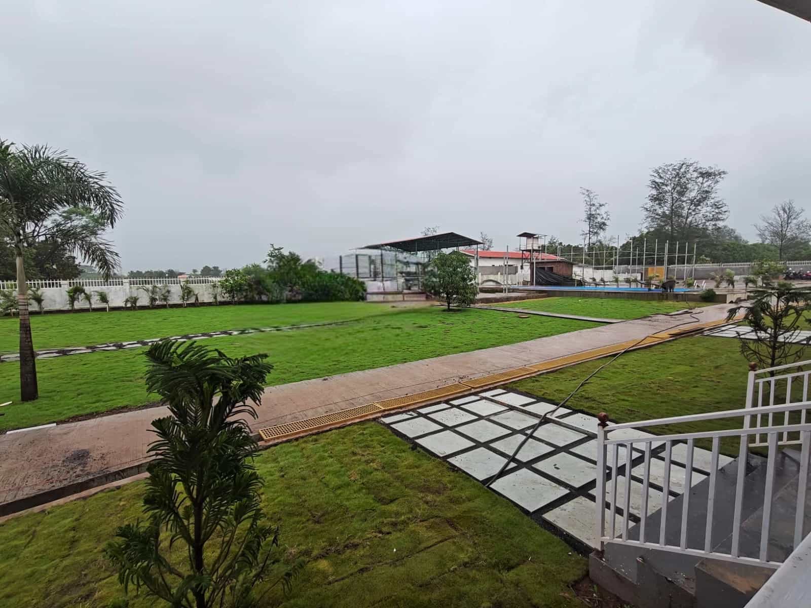 Hotel garden and outdoor area
